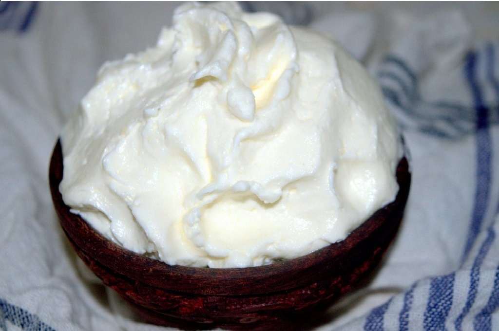 Homemade White Butter (Makhhan)